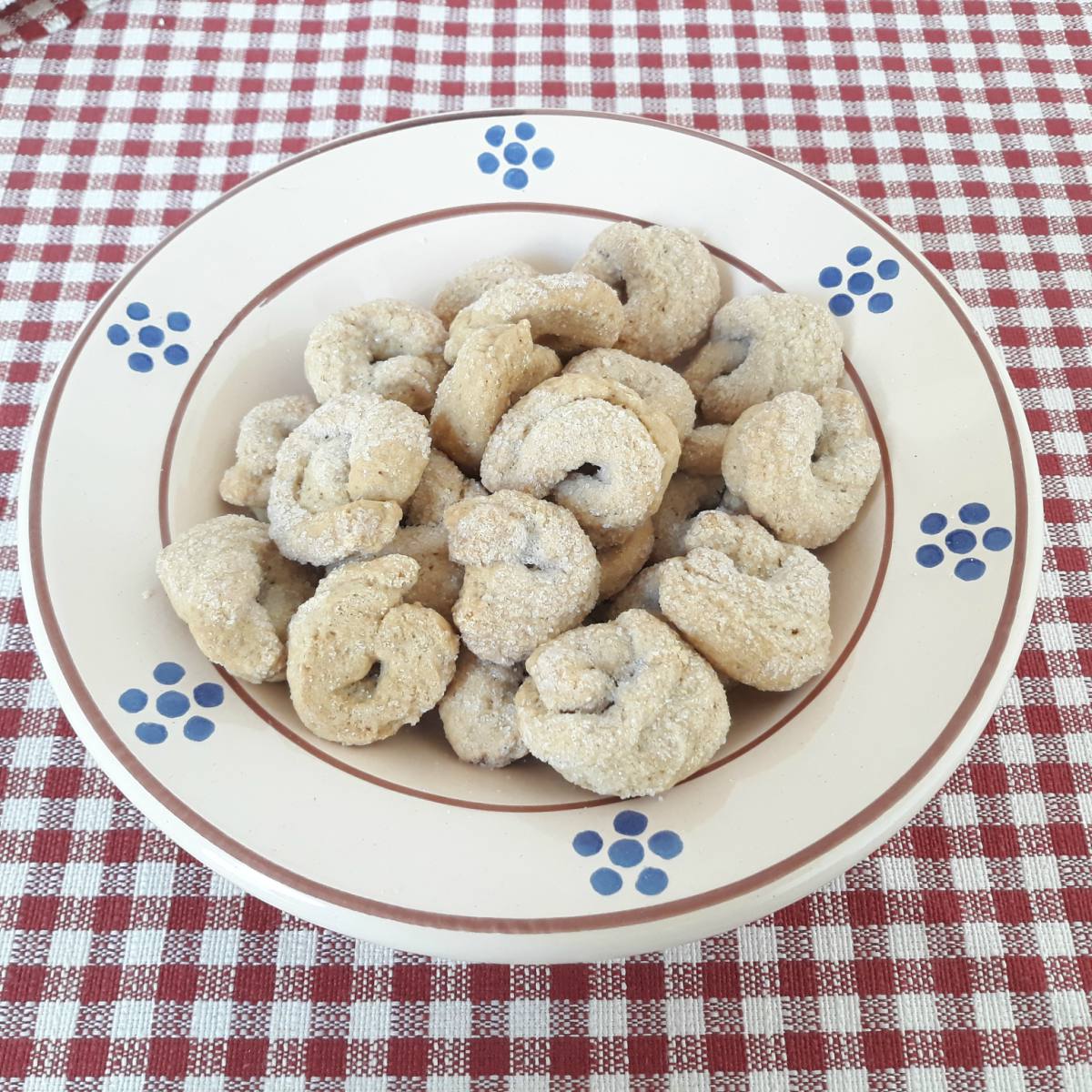presentazione tarallini con zucchero, vino e caffé (vista 2)